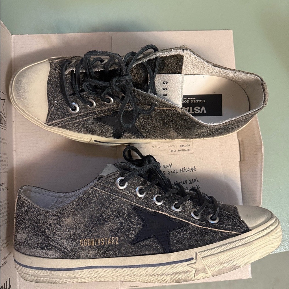 Golden Goose V Star 2 Size 42